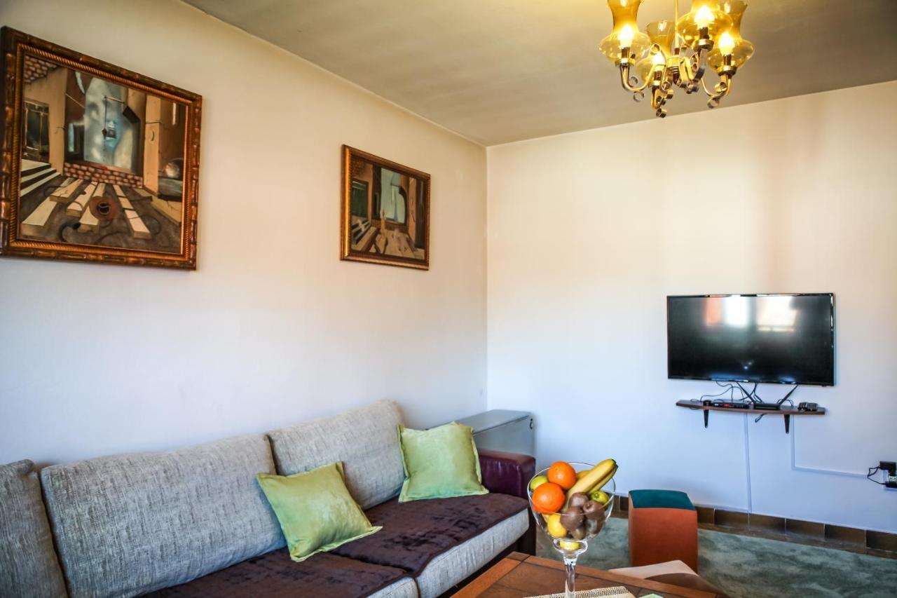 Apartment Dejan เซทินเจ ภายนอก รูปภาพ