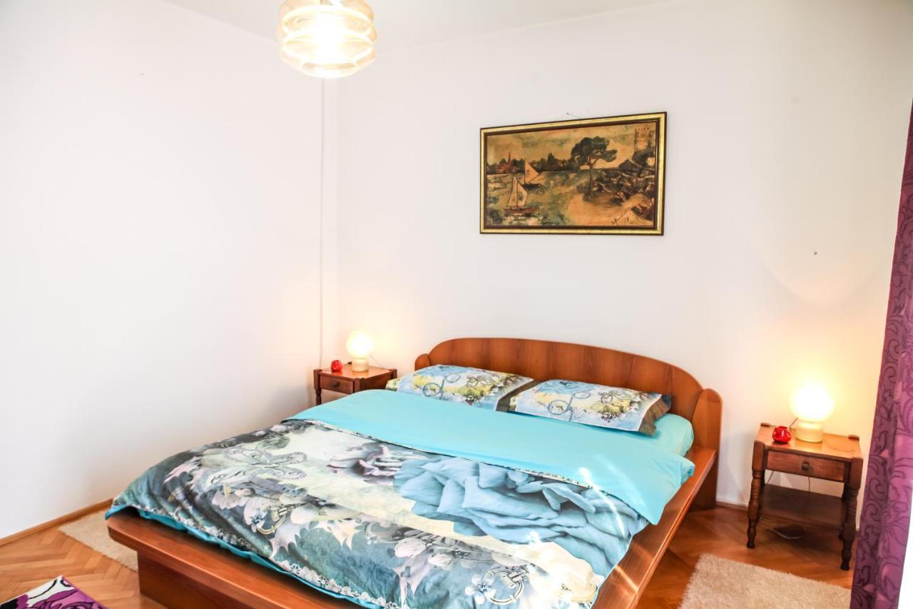 Apartment Dejan เซทินเจ ภายนอก รูปภาพ